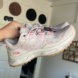 Tiem cycling shoes